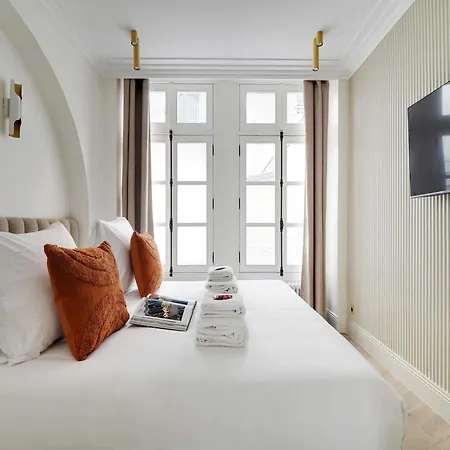 Sublim Center Of Montmartre